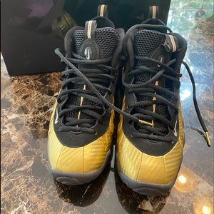 Nike Little Posite Pro size 7 boys